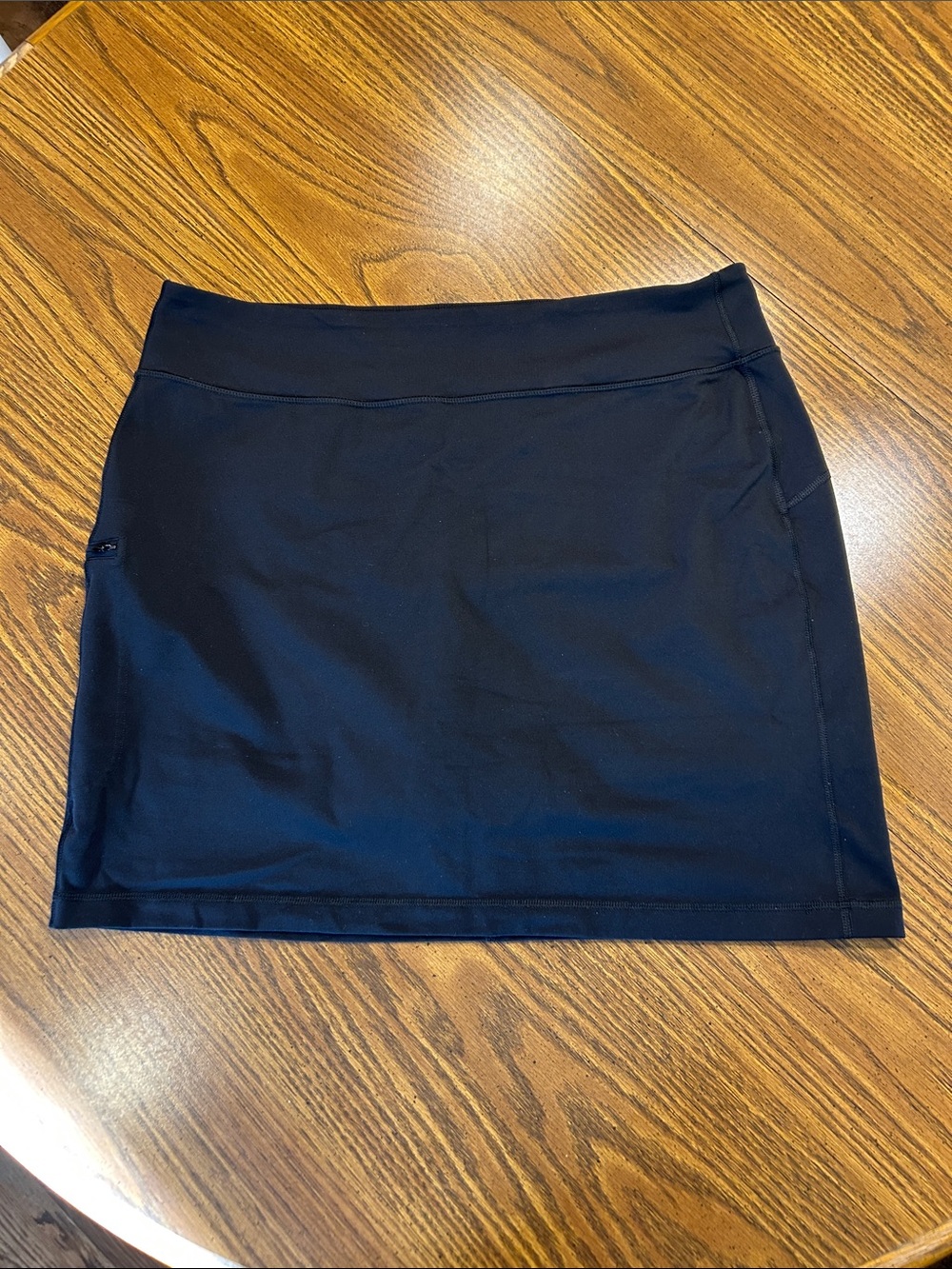 Duluth Trading Co Skort with Cargo Zipper Pocket